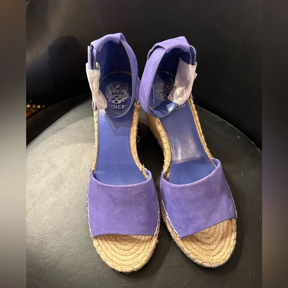 Vince Camuto reposhing this